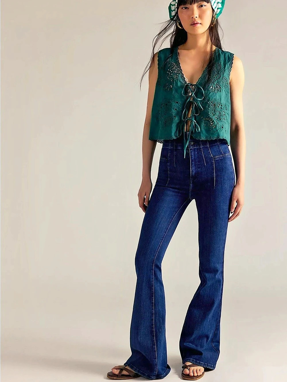 NWT We The Free Jayde High Rise Flare Jeans in Dark Blue Waist 31 Free People